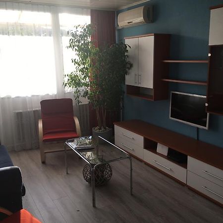 Appartement Malnas Macska Apartman à Szekszárd Extérieur photo