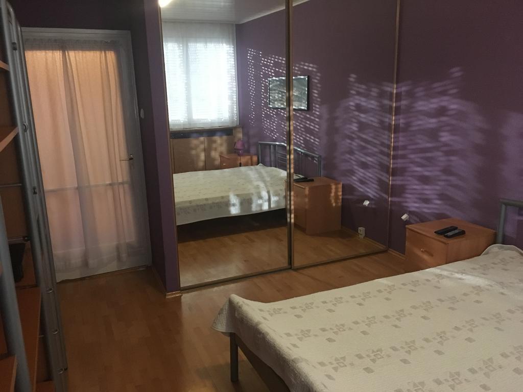 Appartement Malnas Macska Apartman à Szekszárd Extérieur photo